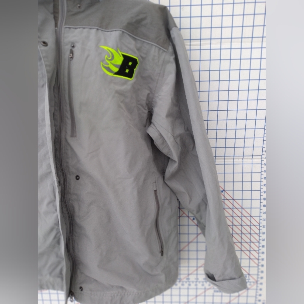 New balance jacket - Picture 3 of 7